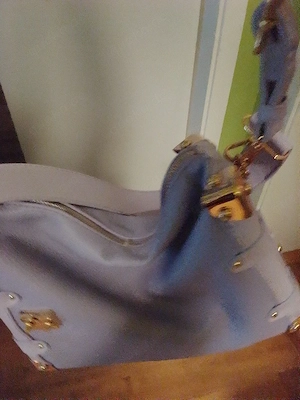 verkaufe schöne Taschen Italienische ab hollen 