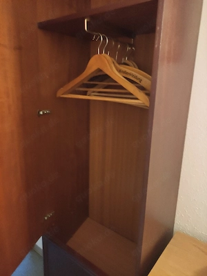 verkaufe Garderobe  