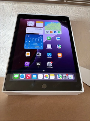 Apple iPad 9. Generation 64 GB Space Gray   Erneuert   Gewerblicher Verkauf
