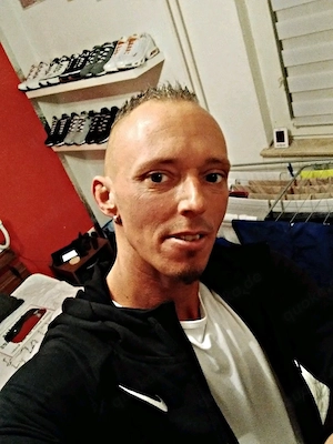 Suche nette und spontane Frauen   