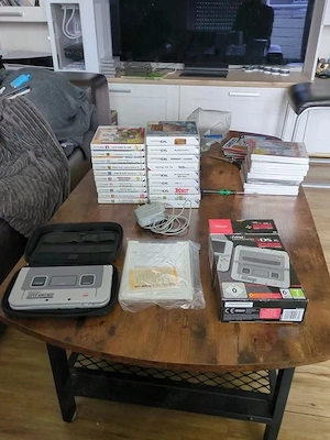 Nintendo 3DS XL SNES Edition  