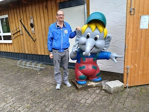 Er sucht sie für Freundschaft 