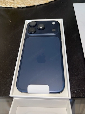 Iphone 17 Pro Tiefblau  256GB   UNBENUTZT Neu 