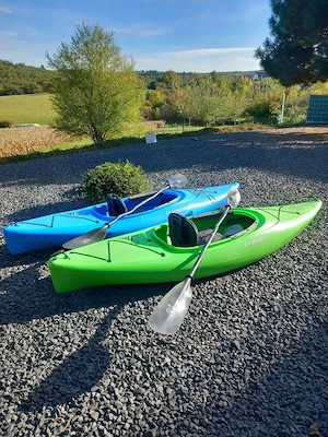1 leichtes Kajak Kippstabil ( Farbe grün)