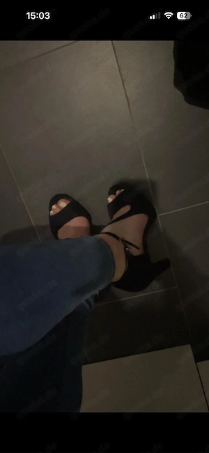verkaufe socken schuhe 