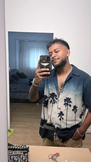 Junge Mann 24   aus Berlin sucht Reife Frauen 