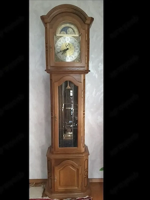 Standuhr Pendeluhr mit 3 Gewichten, 3-Klang-Schlag.