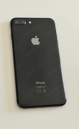 iPhone 8 Plus 64 GB schwarz - funktioniert - Bastlergerät