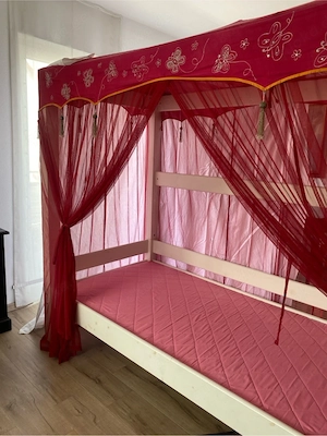 Himmelbett der Marke suwem