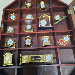 Miniatur Uhren Gold Optik Konvolut