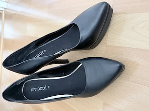 Divided High heels Schwarz