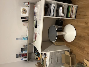 Sehr gut erhaltener Schreibtisch, und Stuhl von Ikea - nur 50,-  