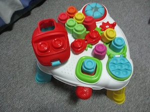 Baby Spieltisch