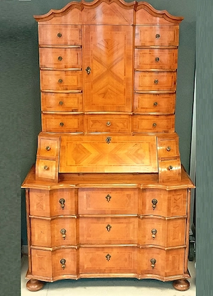 Antik barocker Tabernakelsekretär, Mitte 18. Jhrt., 183x103x51cm