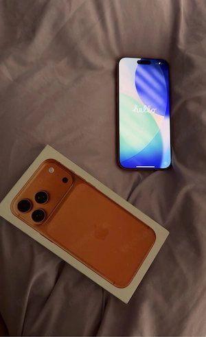 Apple iPhone 17 Pro Max 256 GB Cosmic Orange.