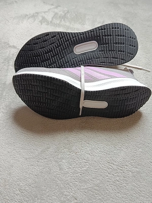 Adidas Damen Sneaker Größe 40 neu 