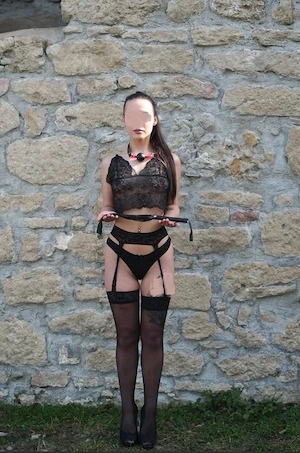 Sie gesucht für ein Aktshooting 4 Stunden 300,- 