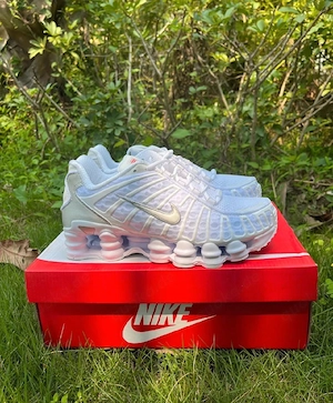 Nike Shox Schuhe Größe 42 43 