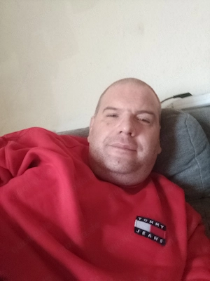 Mollige Afrikanische Singel Frauen bitte meldet euch wenn ihr eine langfristige Beziehung wollt.