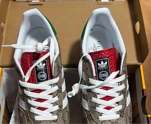Sneaker Gr. 40   Neu im Karton   ungetragen