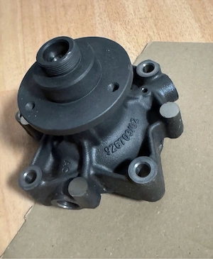 Original IVECO Wasserpumpe 504320901   Neu   unbenutzt