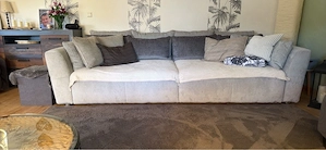 Big-Sofa mit Chenille-Stoff