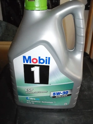 Mobil Oil   5 W30 ESP, 5 Liter, 3 x 5 Liter  vorhanden