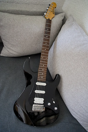 E-Gitarre: Eterna by Yamaha