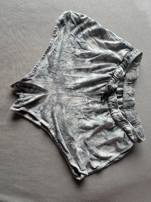 Kleidung kurze hose