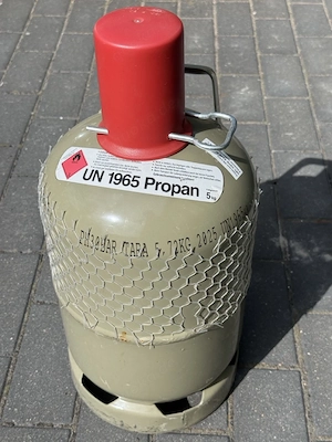 Propangasflasche 5 kg grau (Eigentumsflasche) mit viel Restgas   überall tauschbar