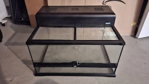 Terrarium 60x45x30 Exo Terra +  Beleuchtung Exo Terra 