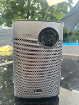 XGIMI Halo+ Beamer Harman Kardon