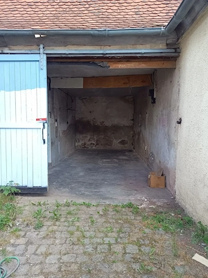 Vermietung vielseitig nutzbares Lagergebäude  für Handwerker oder Händler in Renovierung