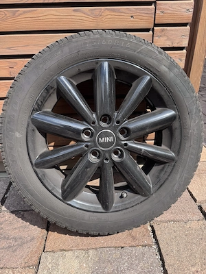 Mini Cooper Cabrio Winterreifen auf Alufelgen