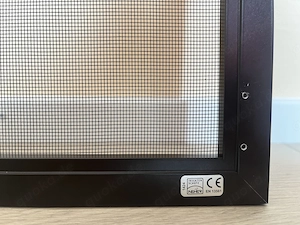 Neuer Insektenschutz-Spannrahmen für das Fenster - Marke Neher