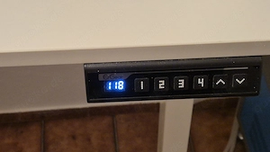 ErGear Schreibtisch elektrisch höhenverstellbar 140 70 weiß   4 Speicher Bild 3