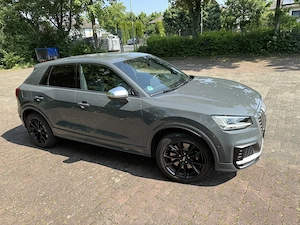 Audi SQ 2 I 300 PS I 70100 km I Nanograu Metallic I 23900 Euro Bild 3
