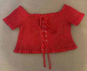 Rotes Carmen-Crop-Top mit Schnürung   Größe M
