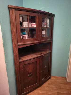 Echtholz Eckschrank zu verschenken 