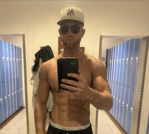 Großer, muskulöser, Tantra und B2B Masseur für Frauen Bild 2