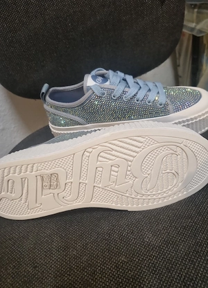 Schöne Buffalo Plateausneaker