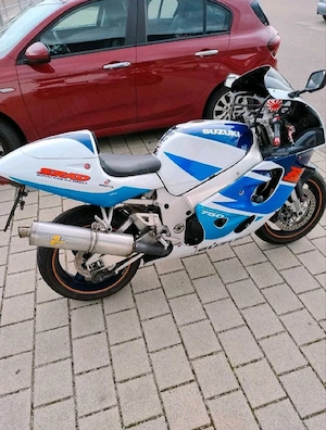 Verkaufe Suzuki GSX-R 750 Bj 1998