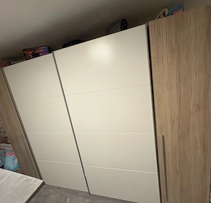 kleiderschrank