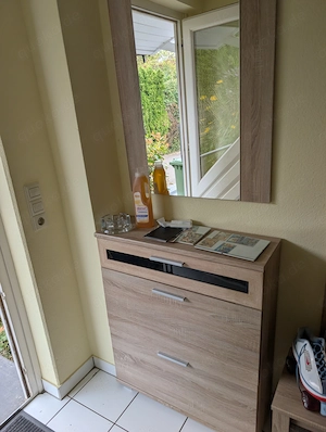 Garderobe Set. Hell. Mehrteilig. 