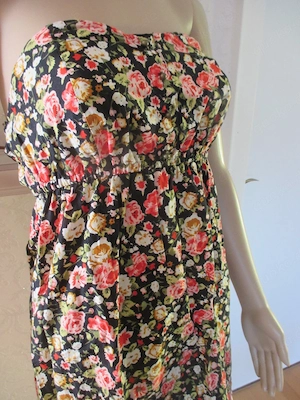 NEU Rosen Romantik Blüten Baby Doll Look Sommer Bustier Bandeau Mini Kleid VERO MODA 34-36 XS-S bunt