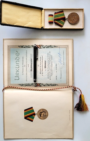 NVA Medaille für treue Dienste in Bronze 1963