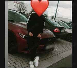 26 | Bi | nonbinär | sehr devot   ausschließlich Paare gesucht 