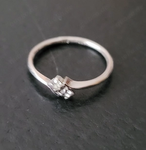 Zarter Silber Ring gepunzt 800  farblose funkelnde Steine Diamanten? Größe 48 49