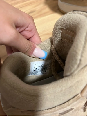 Air Jordan 4 Retro "cozy girl"