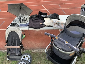 Joolz Kinderwagen   Buggy mit sehr viel Zubehör günstig abzugeben 
